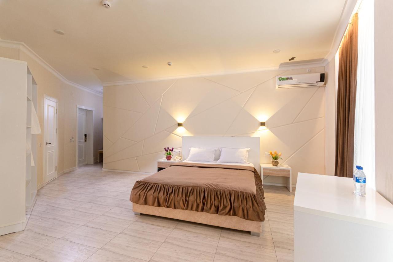 Tantana Hotel Fargʻona Buitenkant foto