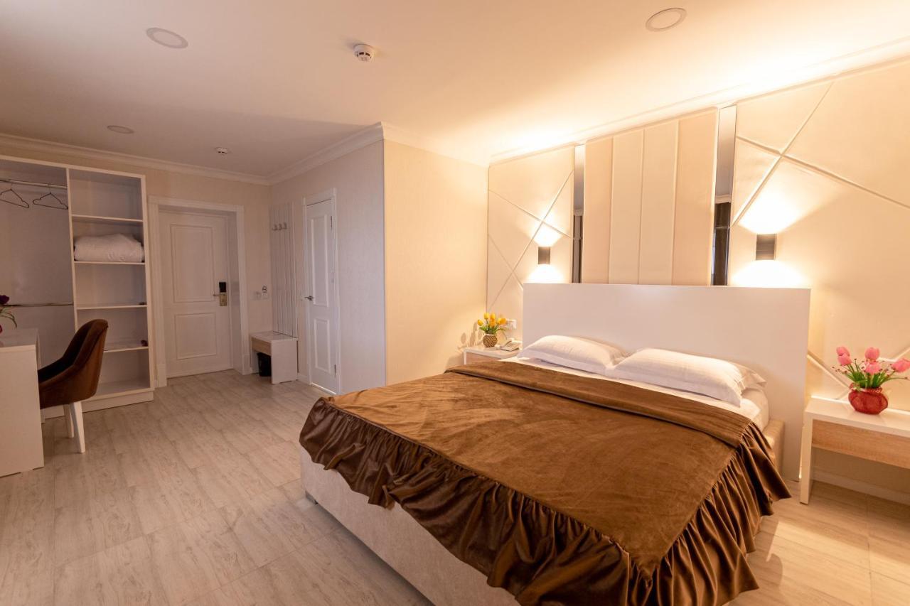 Tantana Hotel Fargʻona Buitenkant foto